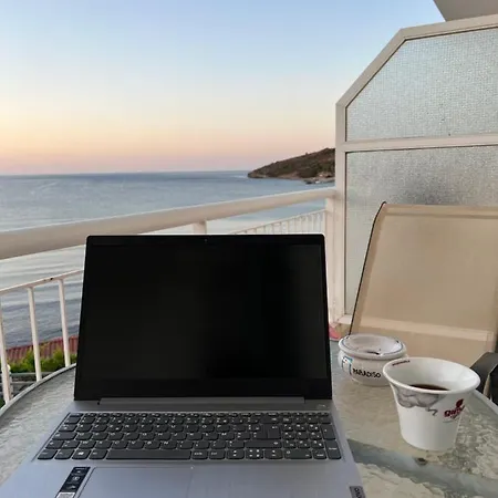 Paradiso Resort Αίγινα